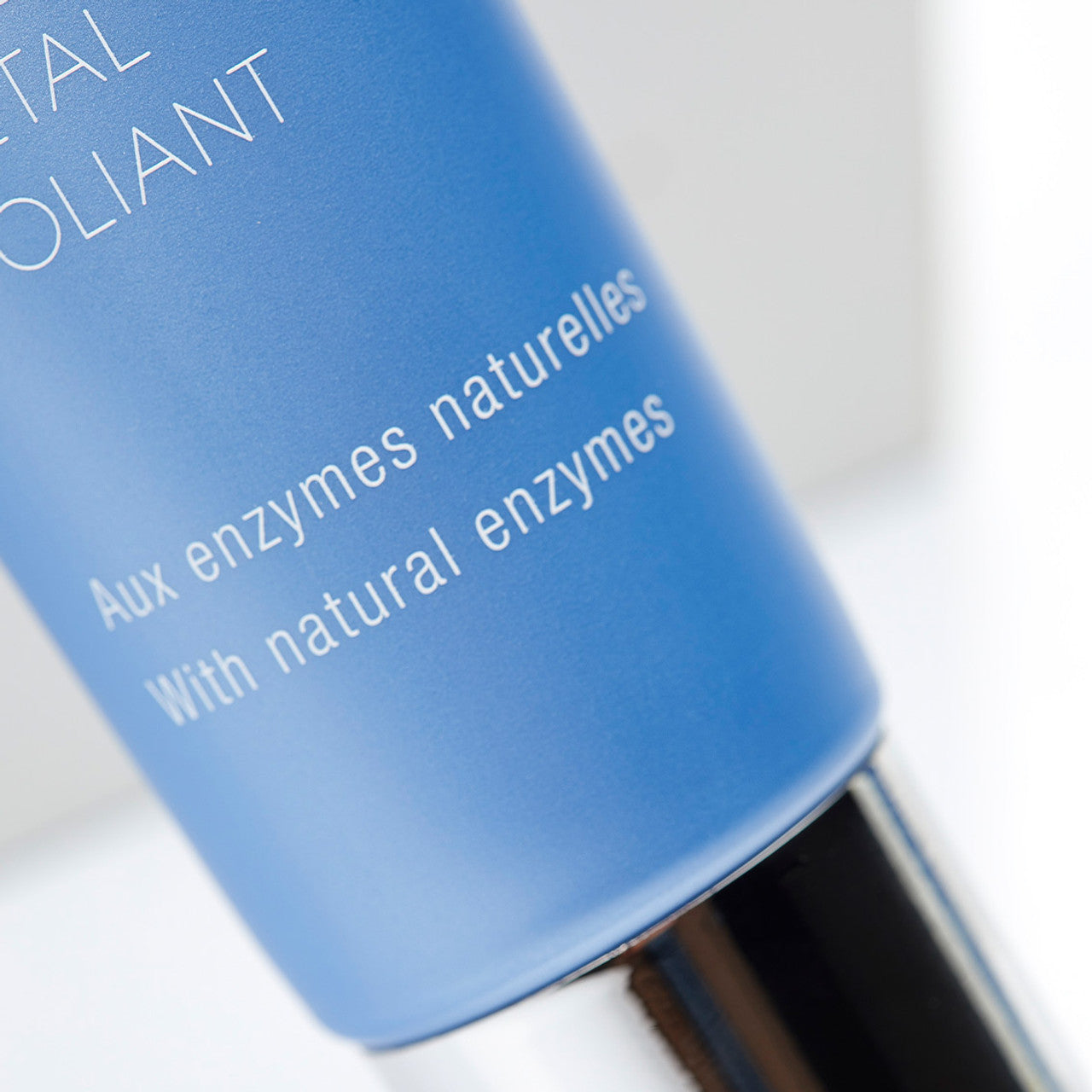 VEGETAL EXFOLIANT with Natural Enzymes